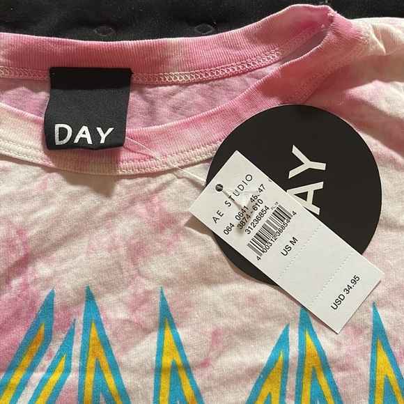 American Eagle Def Leppard Love Bites cropped tee - M - Picture 2 of 3